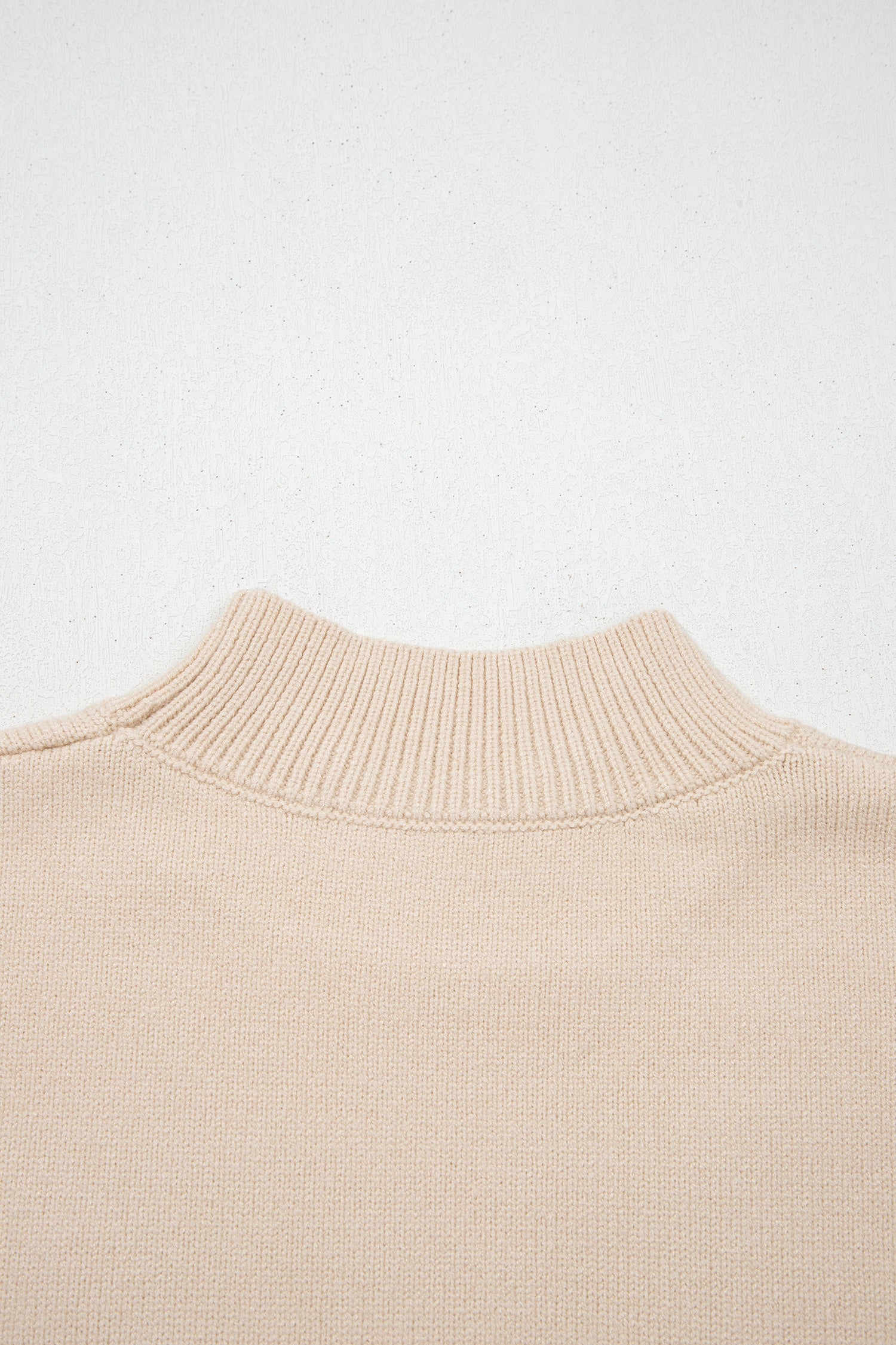 Bright Green Corded Horseshoes Ribbed Trim Mock Neck Short Sleeve Sweater