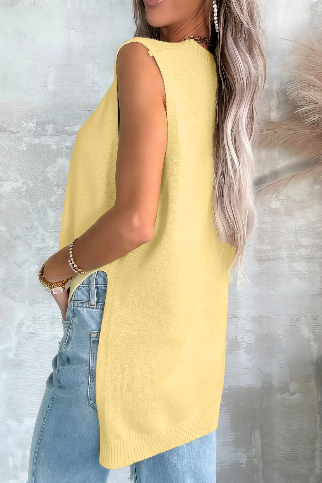 Yellow Cream Large Armhole Side Slit Loose Sweater Vest
