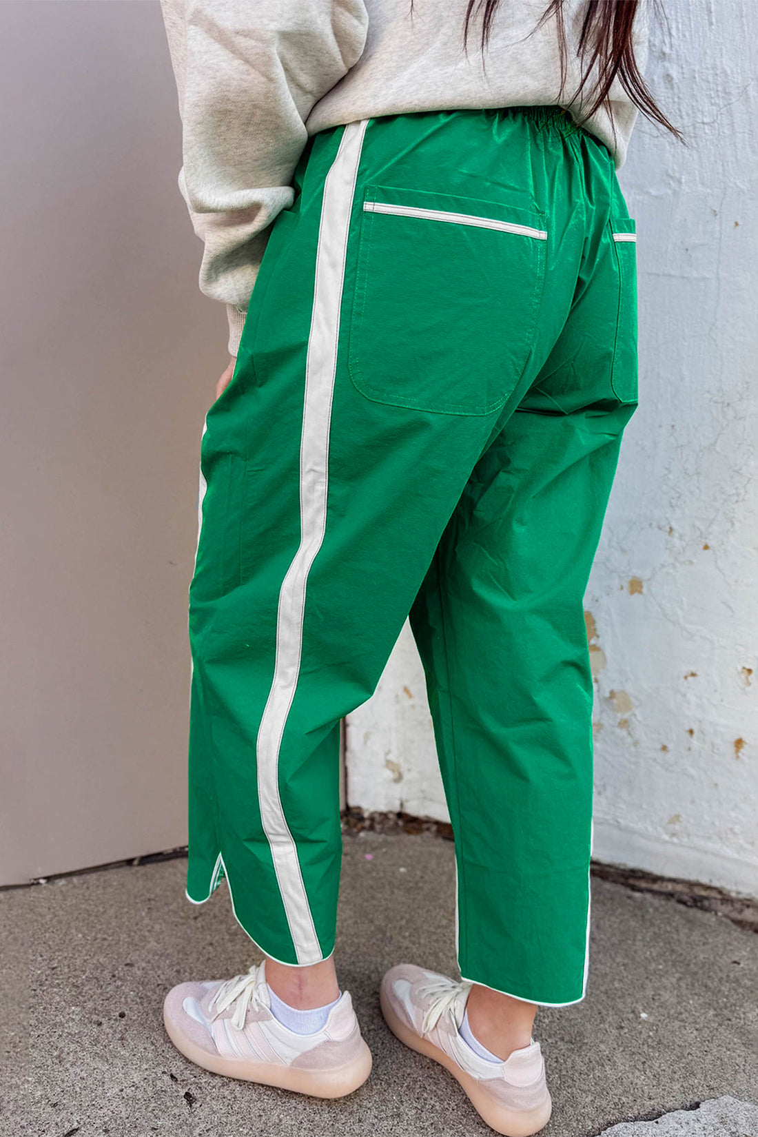 Bright Green Contrast Striped Smocked Waist Drawstring Cropped Casual Pants