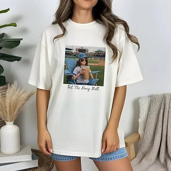Y2k Funny Baseball Mom Doll Face Dinking Iced Coffee Aesthetic Clothes Cute Sofball Mama Graphic T-Shirt Game Day Novelty Gift